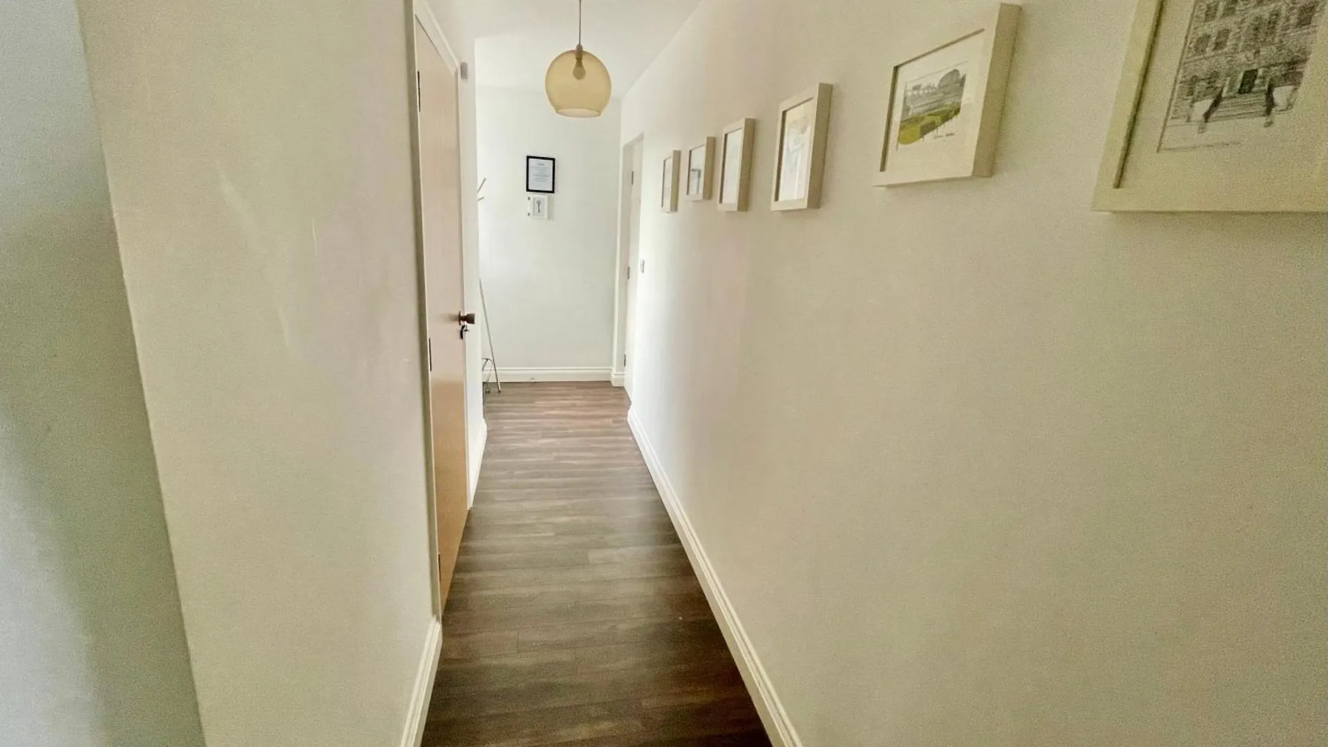 2 Bedroom City-Centre Apartment With Free Parking Belfast 0*,