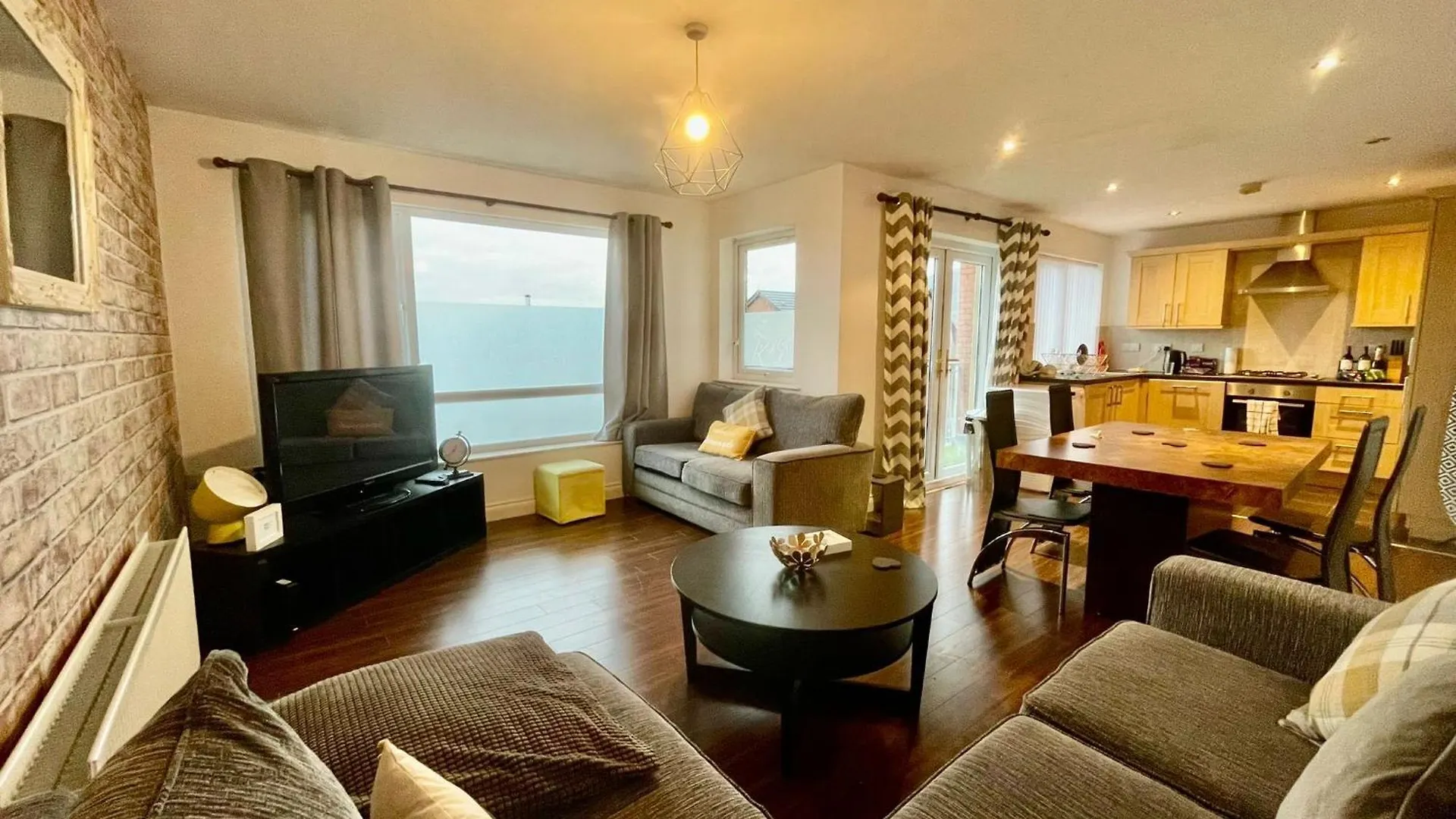 2 Bedroom City-Centre Apartment With Free Parking Belfast